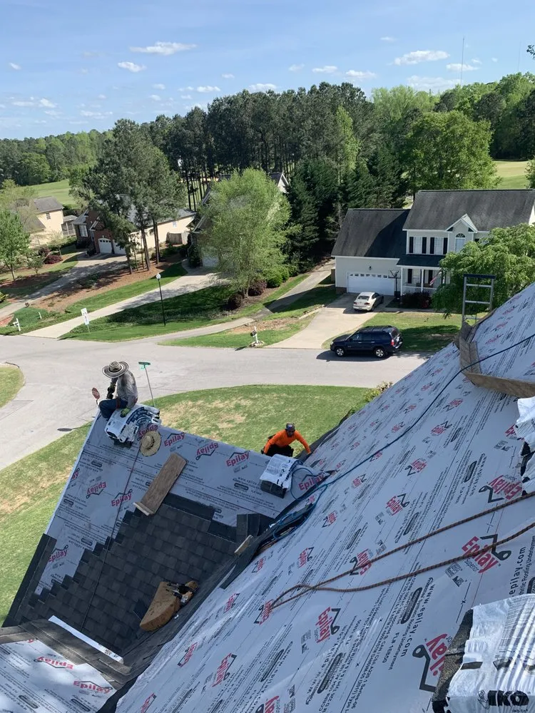 Slide of Solis Roofing and Siding