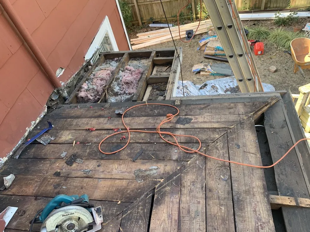 Slide of Solis Roofing and Siding