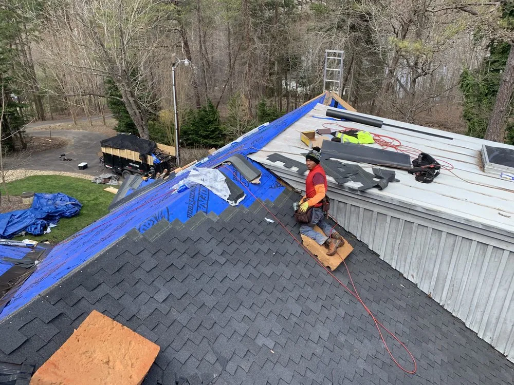 Slide of Solis Roofing and Siding