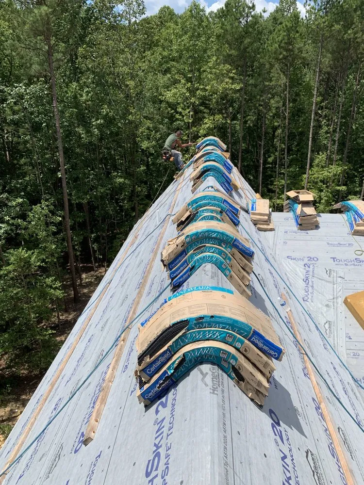 Slide of Solis Roofing and Siding