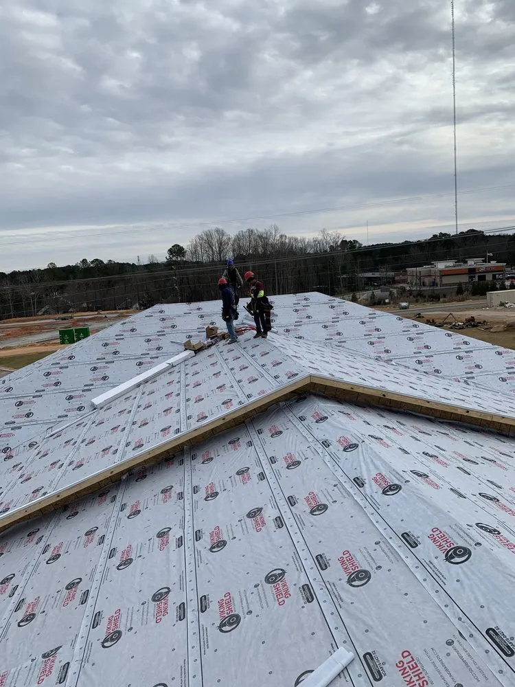 Slide of Solis Roofing and Siding