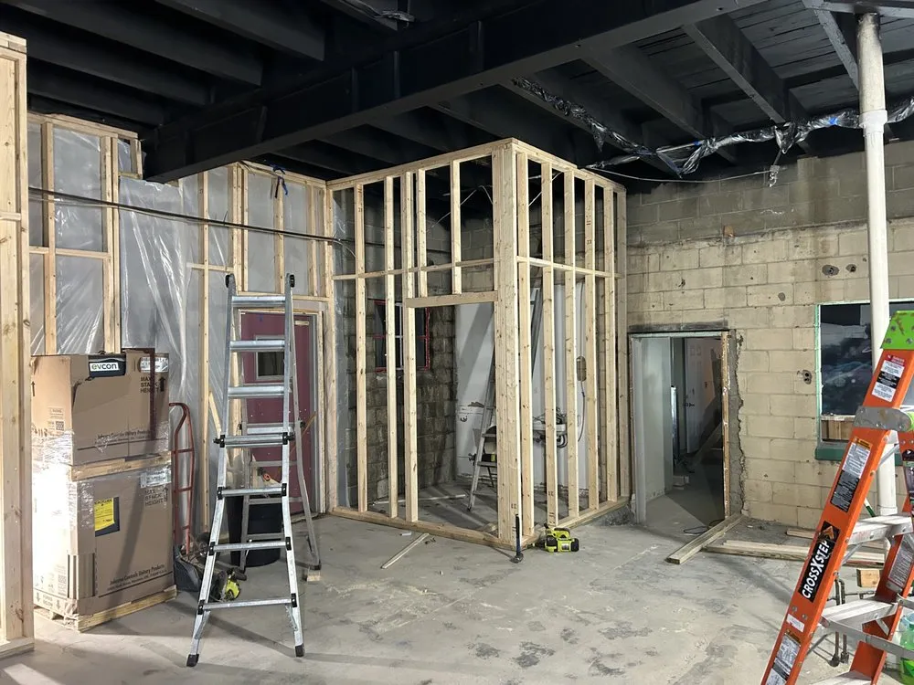 Slide of Sollars Construction Management & Solutions