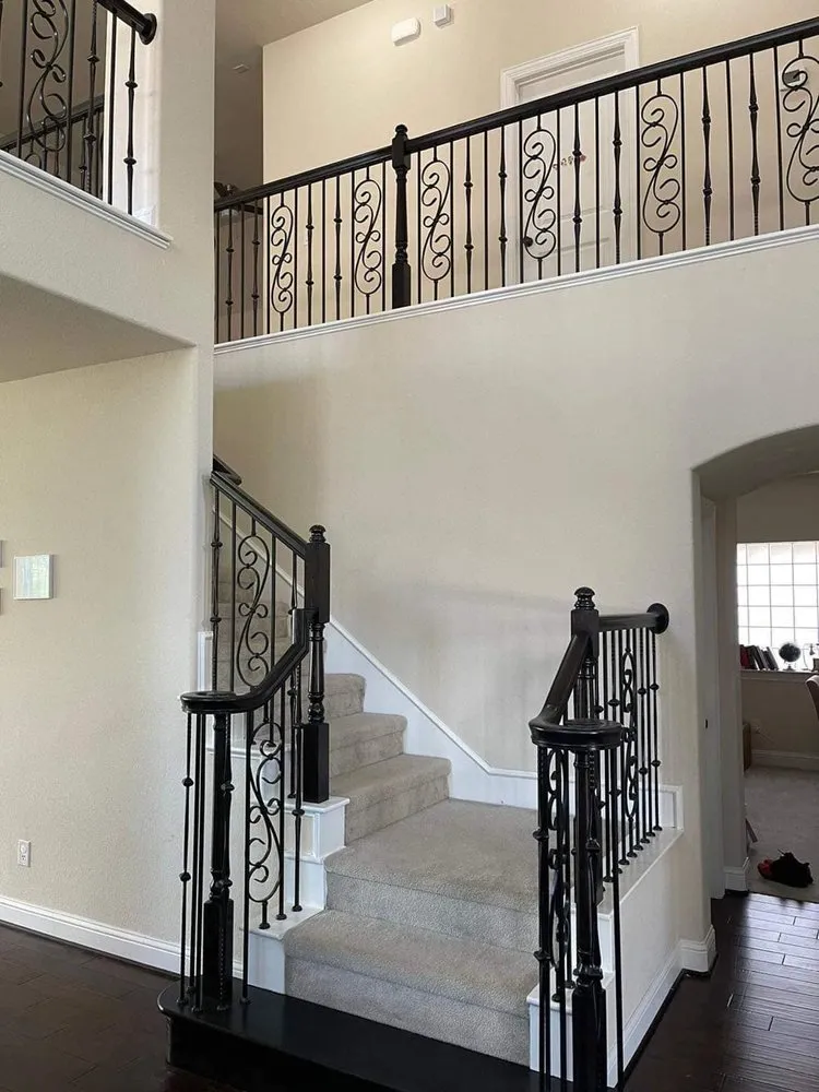 Slide of Solotzo Roofing