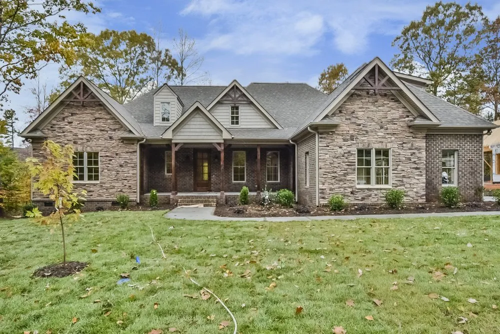 Slide of Soni Construction