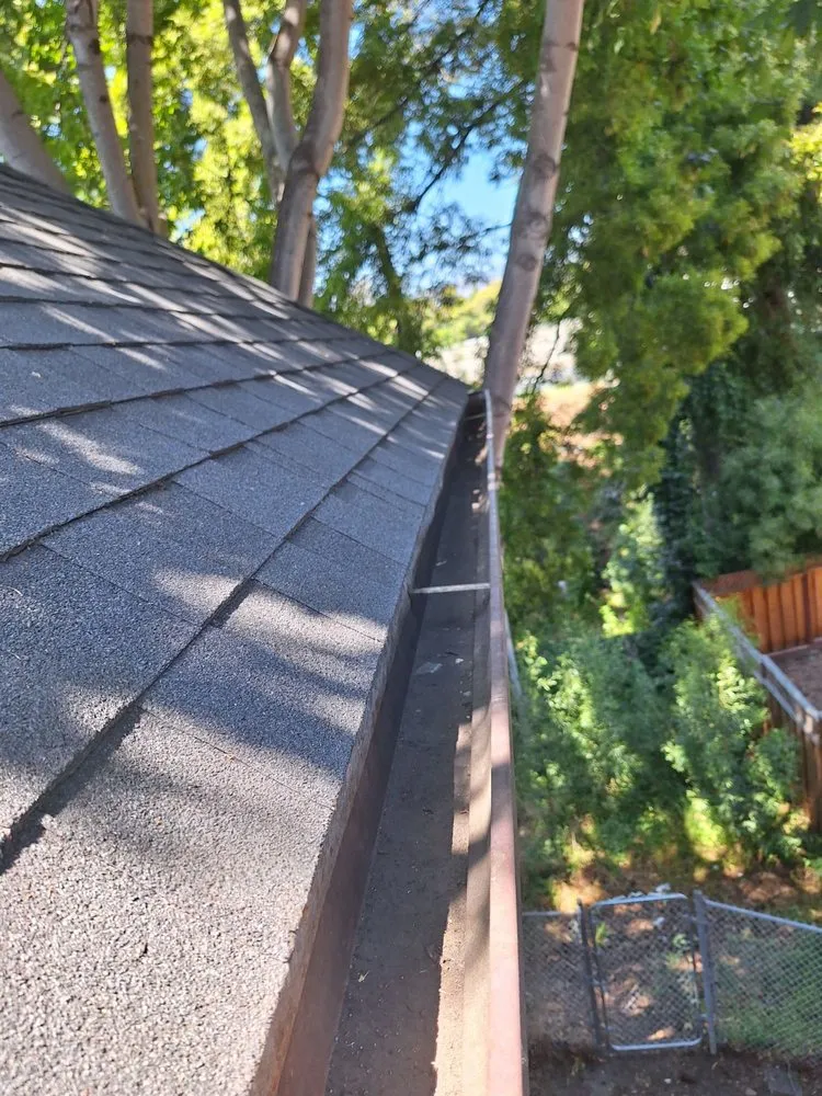 Slide of Sonic 24/7 Cleaning & Repair