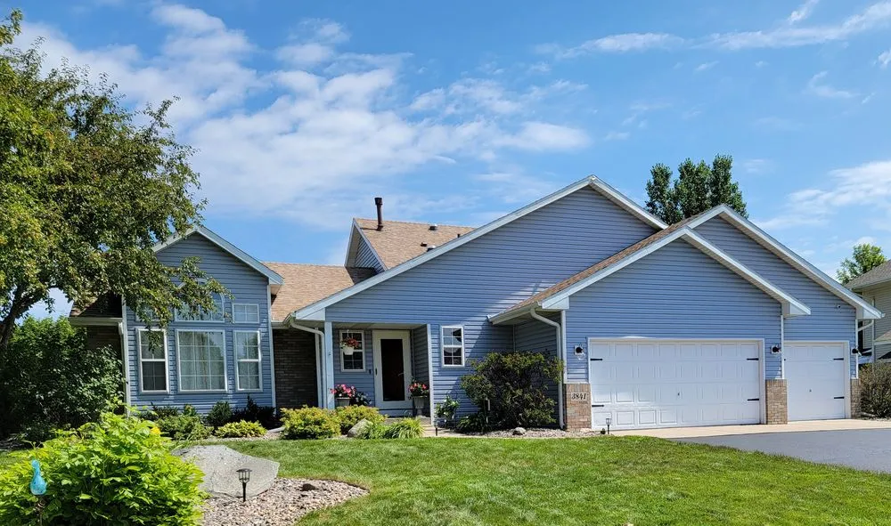 Emergency roof repair for residential properties in Eden Prarie, MN by Sonic Services