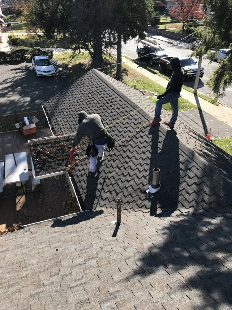 Slide of Sonny’s Roofing