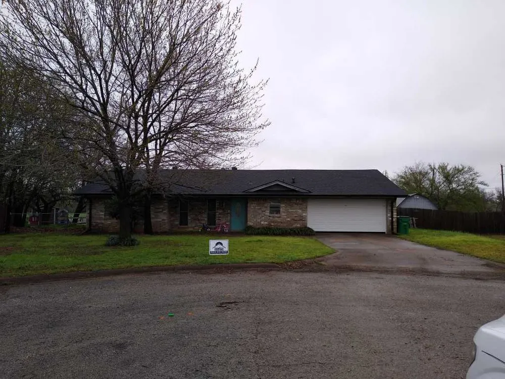 Slide of Sonrise Roofing