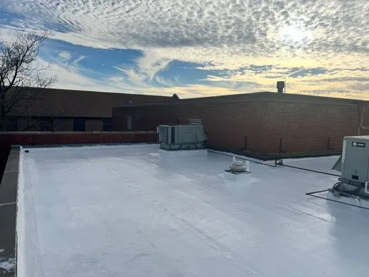 Sooner Commercial Roofing Logo