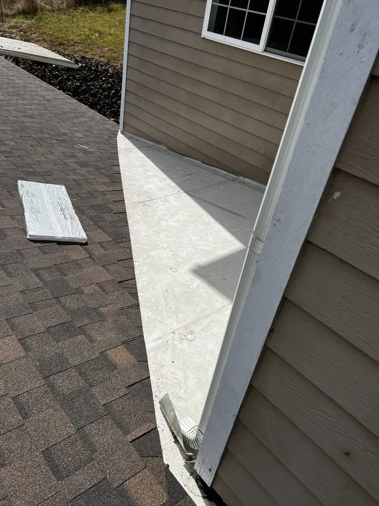 Top-rated flat roof repair in Winchester, OR - Sorrells Roofing & Construction
