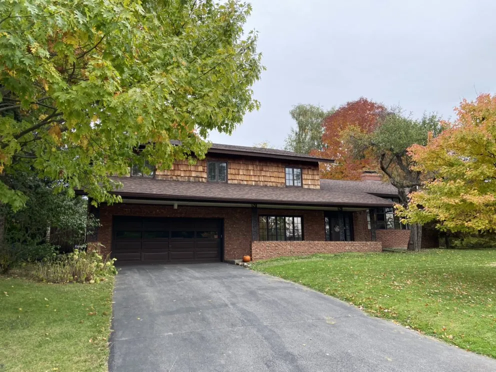 Slide of SOS Roofing