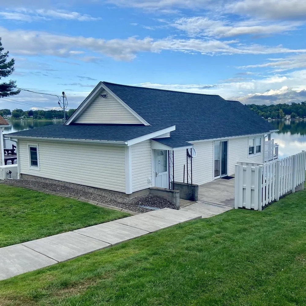 Slide of SOS Roofing