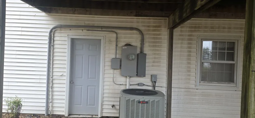 Slide of Sosa Construction