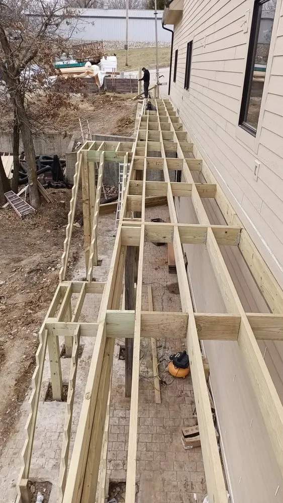 Slide of Sosa Construction