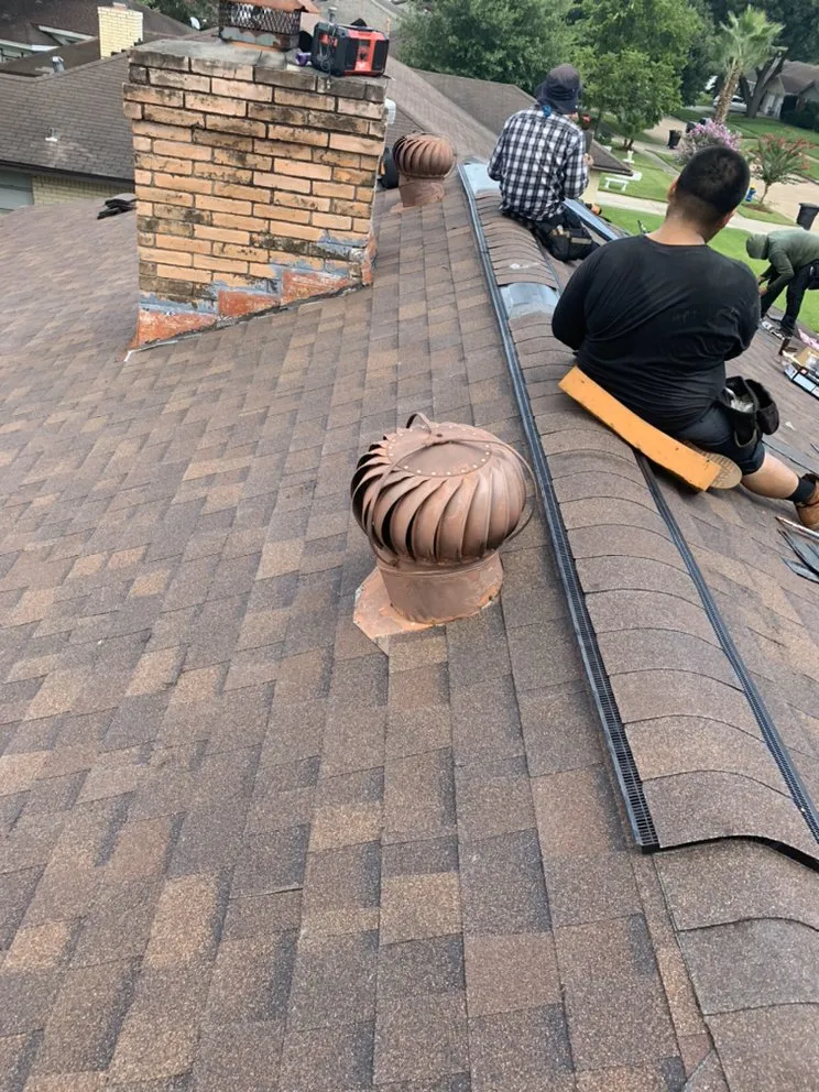 Slide of Soto’s Roofing and Supply