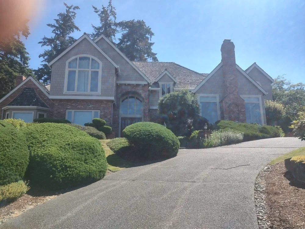 Slide of Sound Gutter & Roofing