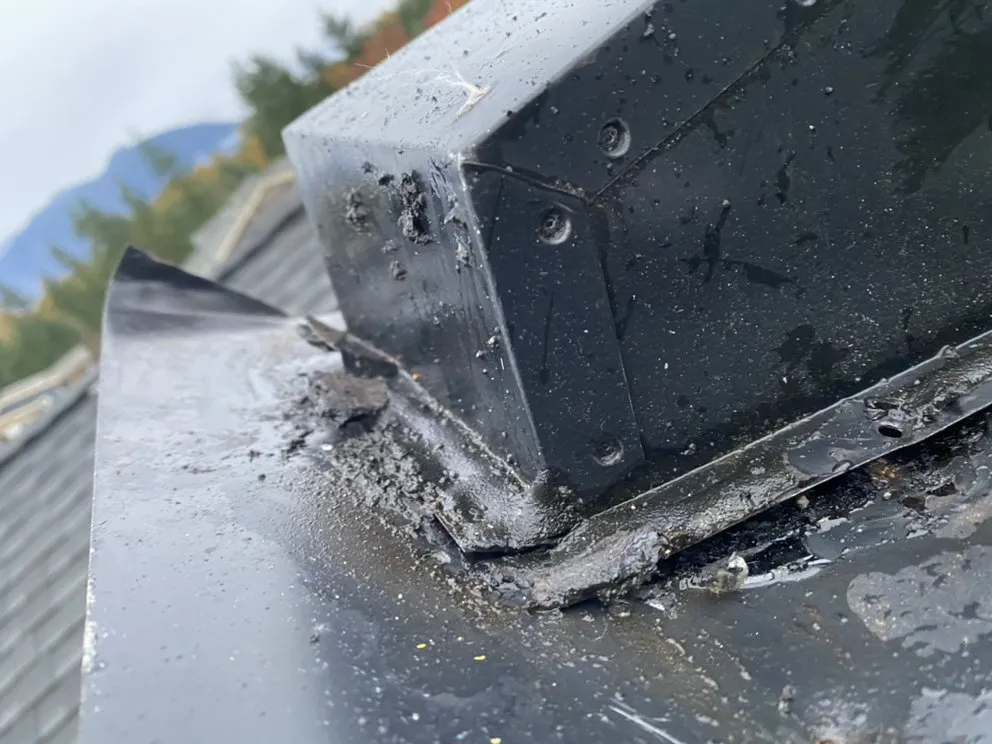 Slide of Sounders Roofing