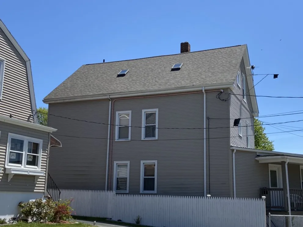 Slide of Sousa Roofing & Siding