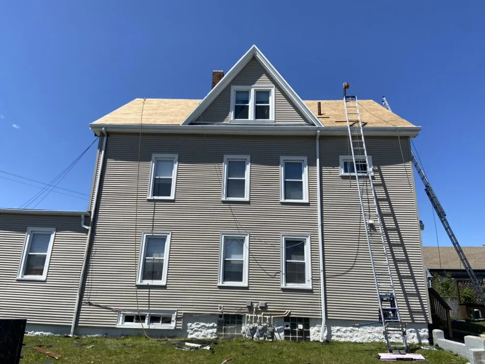 Slide of Sousa Roofing & Siding