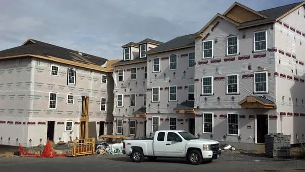 South Plains Siding & Roofing Logo