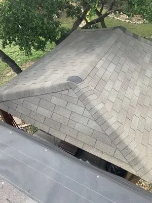 South Texas Contracting and Roofing Logo