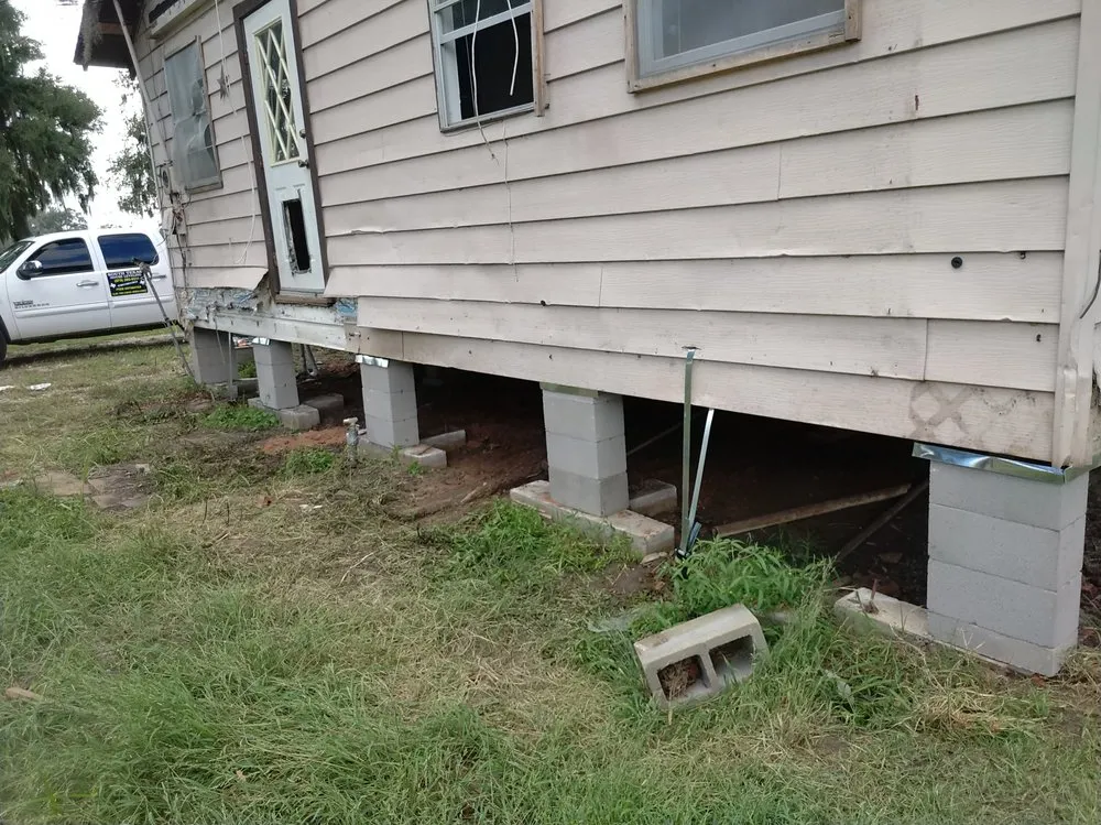 Slide of South Texas House Leveling