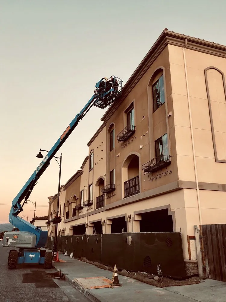 Slide of South Valley Roofing