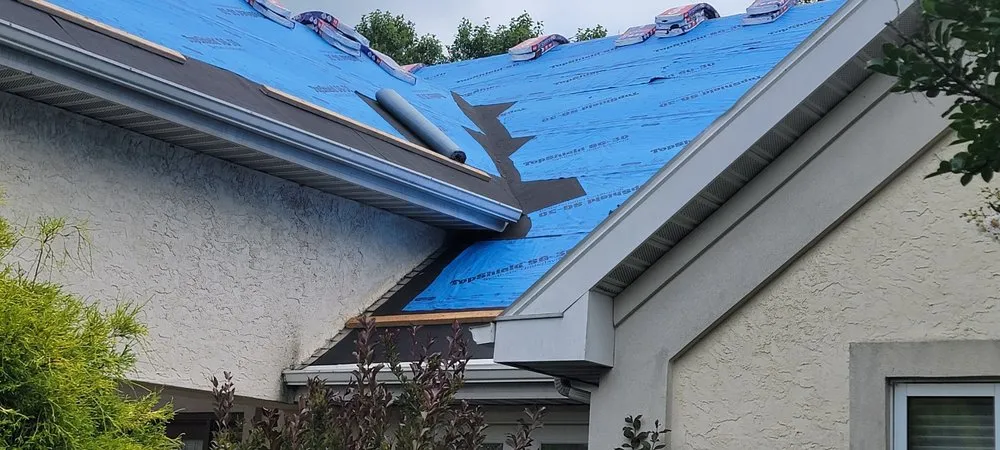 Slide of Southampton Roofing & Siding