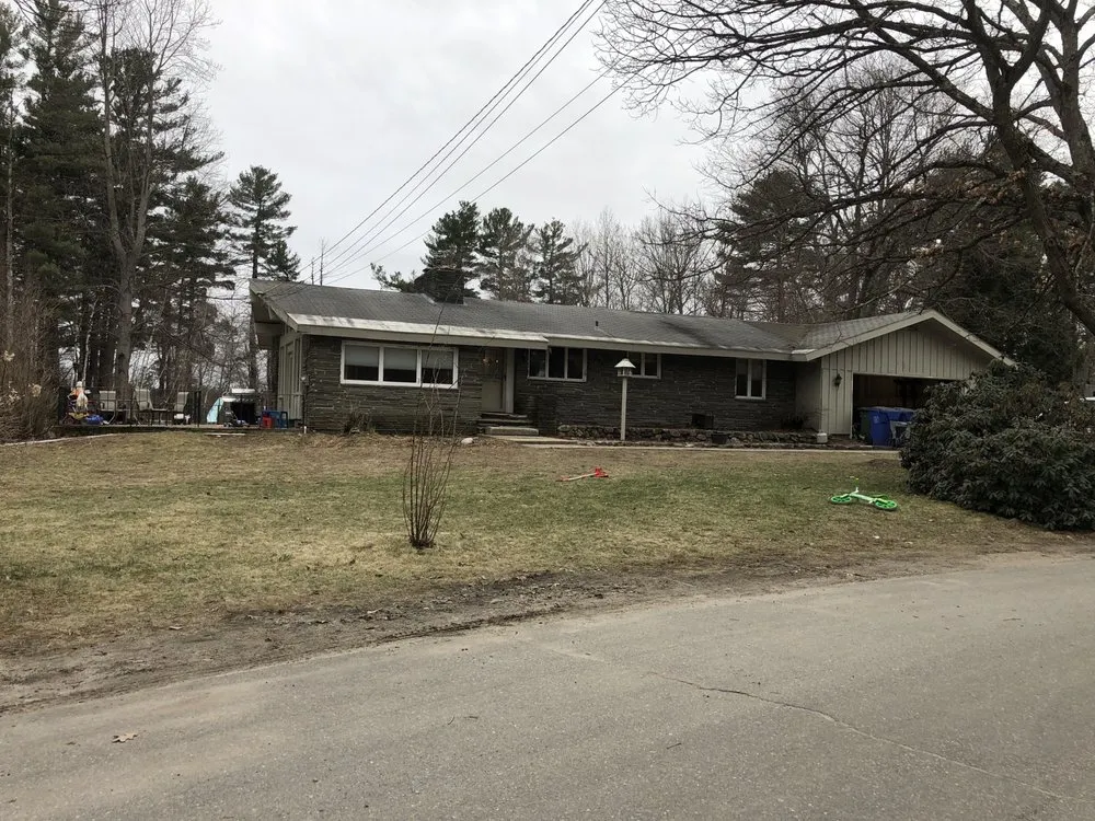 Slide of SouthEast Contracting & Remodeling