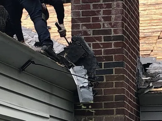 SouthEast Contracting & Remodeling Logo