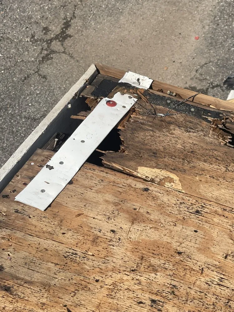 Slide of Southeast Roofing & Construction