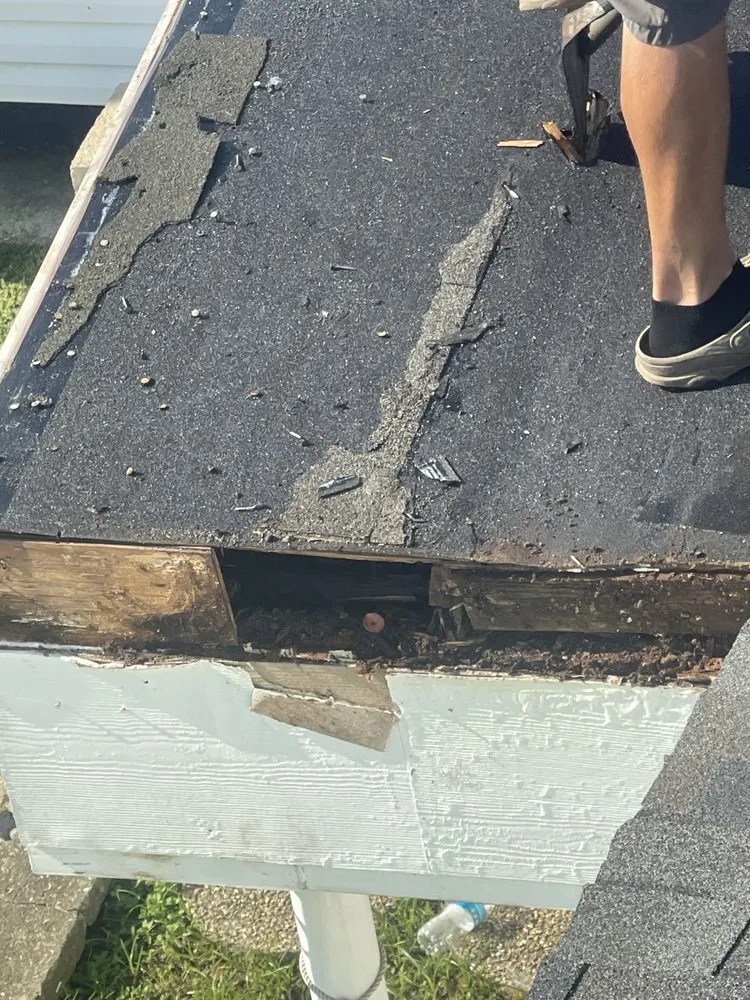 Slide of Southeast Roofing & Construction