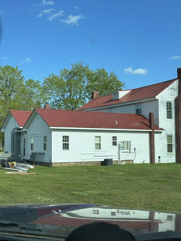 Top-rated roof leak repair in Hornbeak, TN by Southerland metal roofing