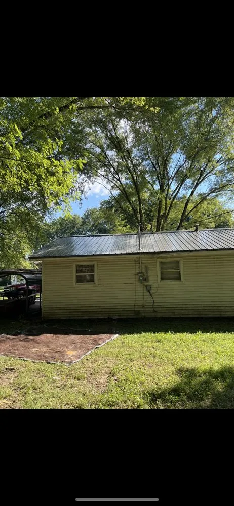 Reliable shingle roofing service for fast service in Hornbeak, TN by Southerland metal roofing