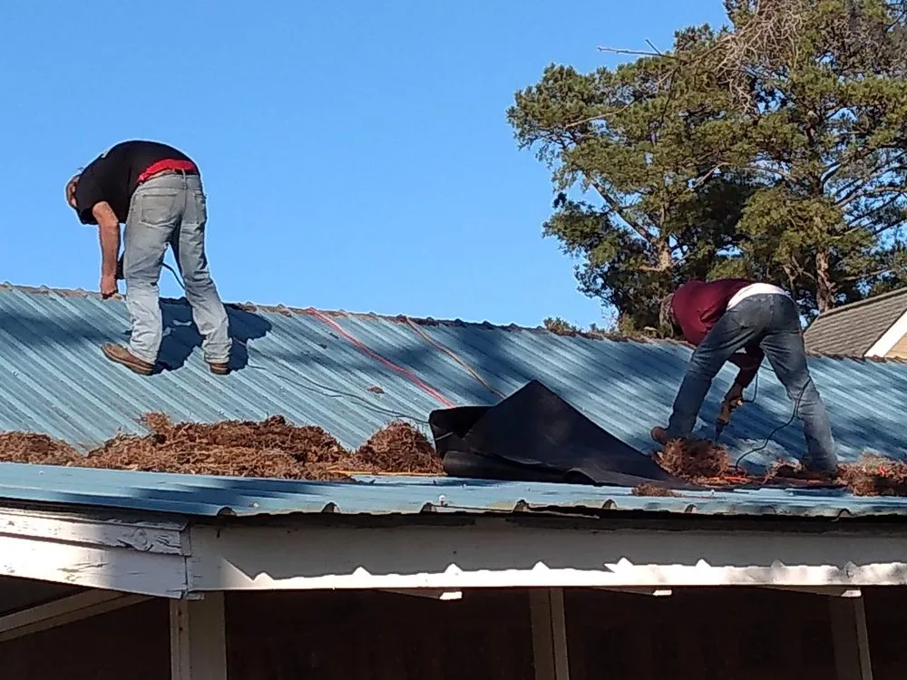 Top-rated shingle roofing service same-day service across White Oak, NC - Southern Carolina Construction