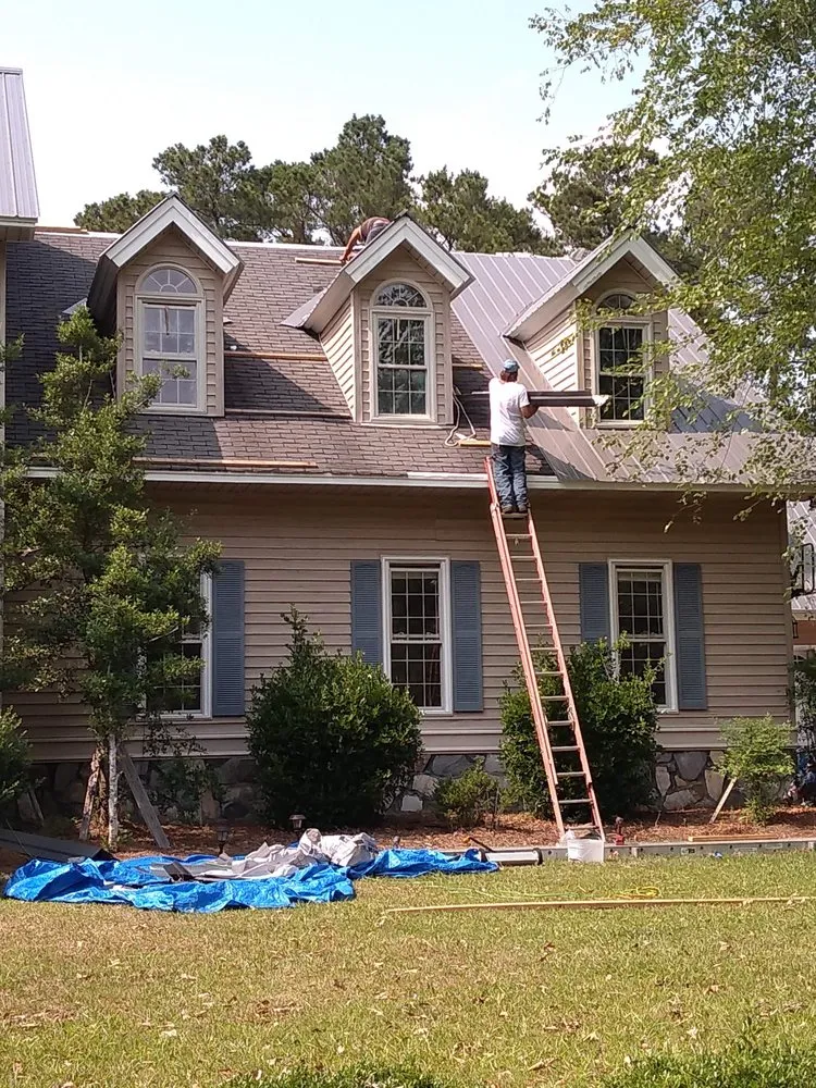 Emergency roof inspection in White Oak, NC - Southern Carolina Construction