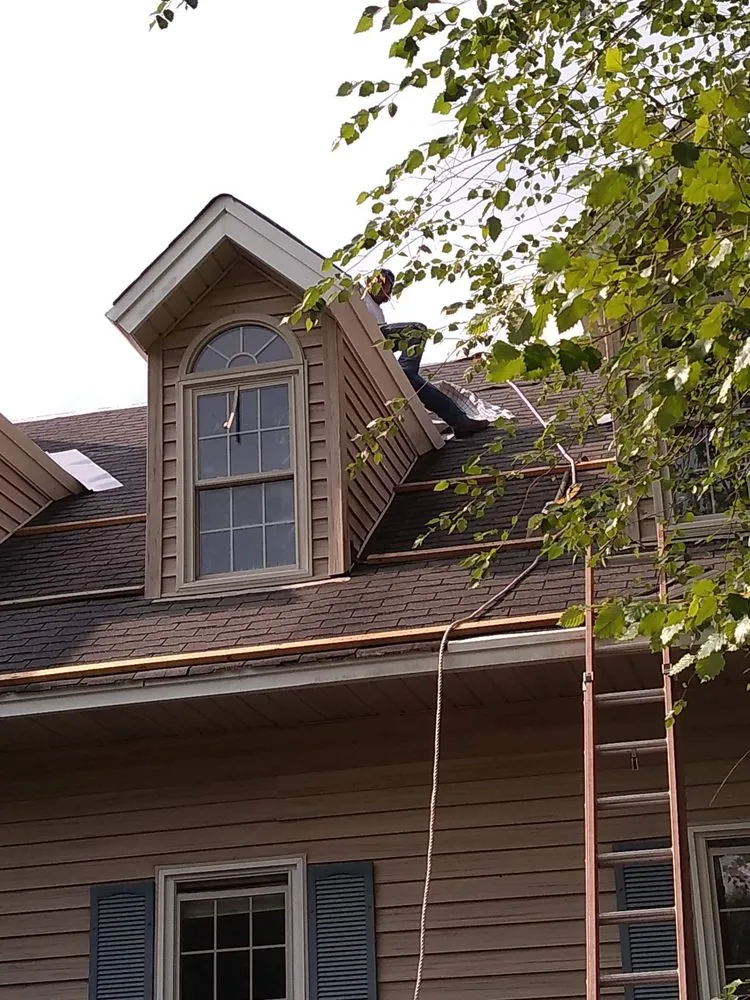 Reliable roof inspection with free inspection in White Oak, NC by Southern Carolina Construction