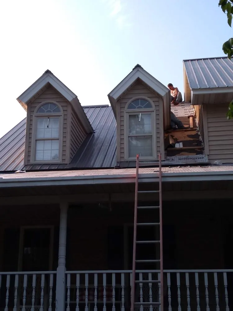 Trusted storm damage roof repair for homes in White Oak, NC by Southern Carolina Construction