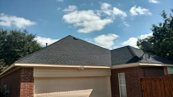 Southern Comfort Roofing Logo