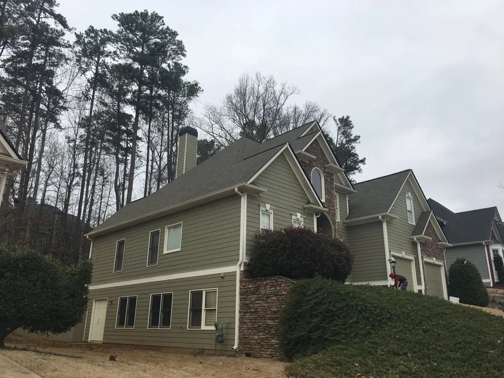 Slide of Southern Elite Roofing