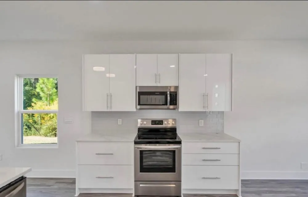 Slide of Southern Excellence Contracting