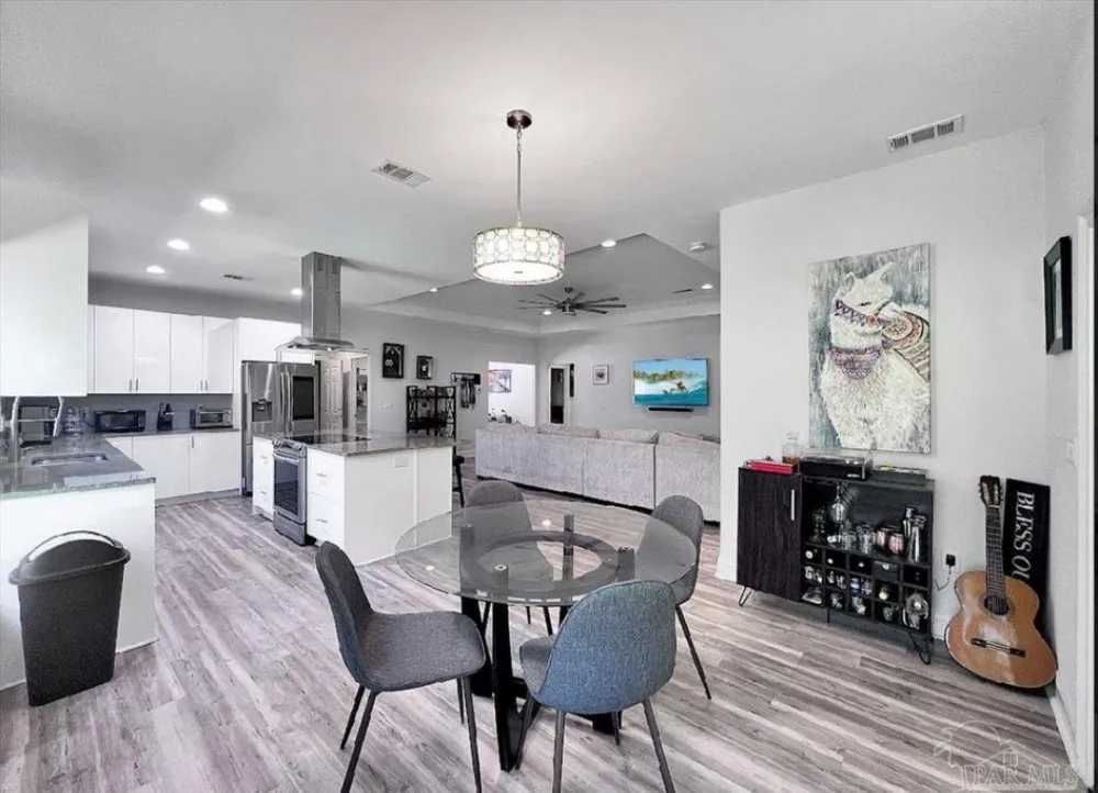 Slide of Southern Excellence Contracting