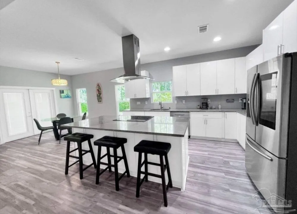 Slide of Southern Excellence Contracting