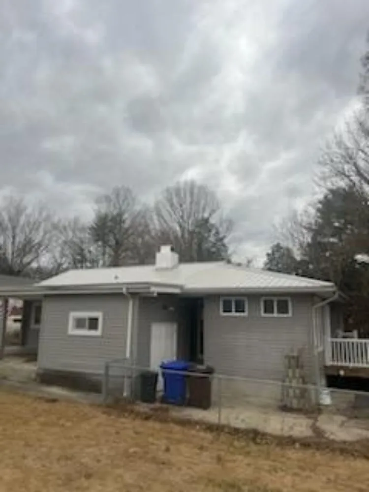 Licensed roof replacement in Whitesburg, TN by Southern Home Services