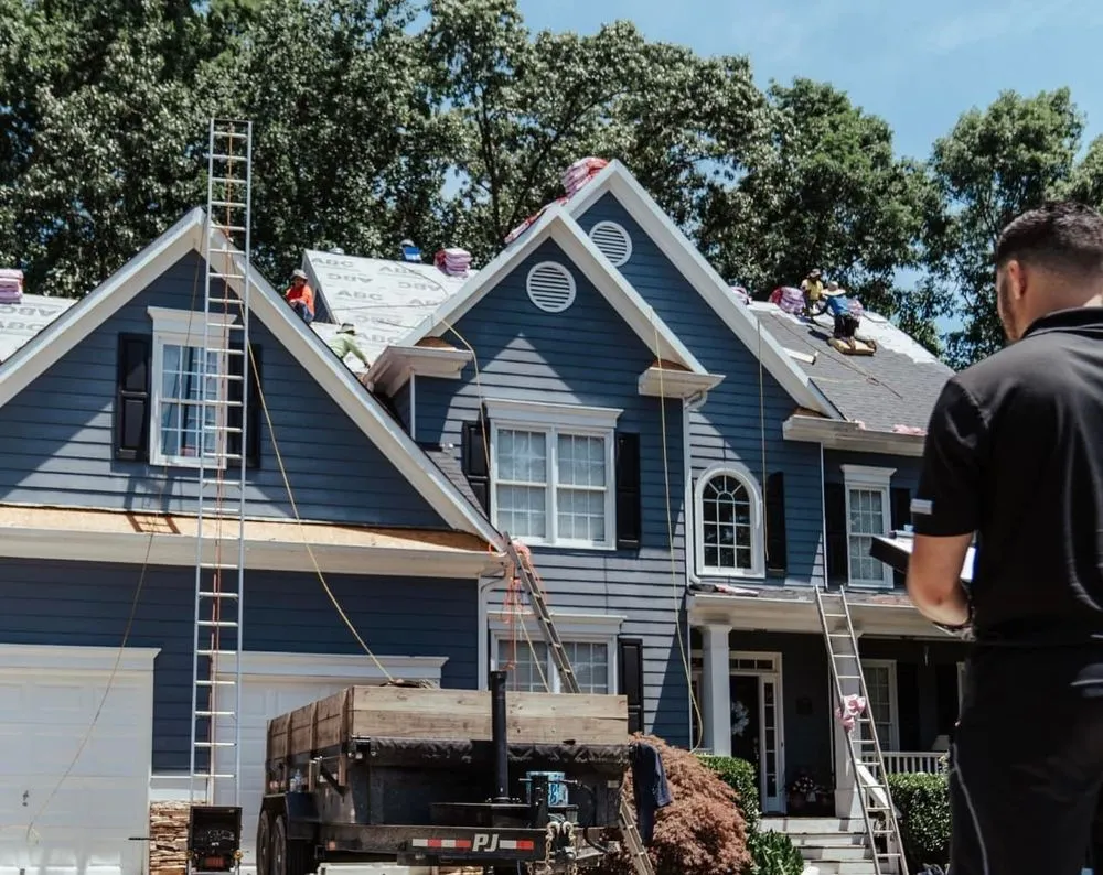 Slide of Southern Roofing and Renovations