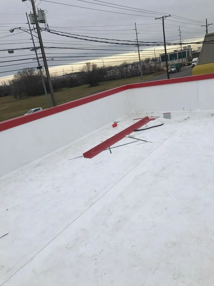 Slide of Southern Style Roof & Home Exterior