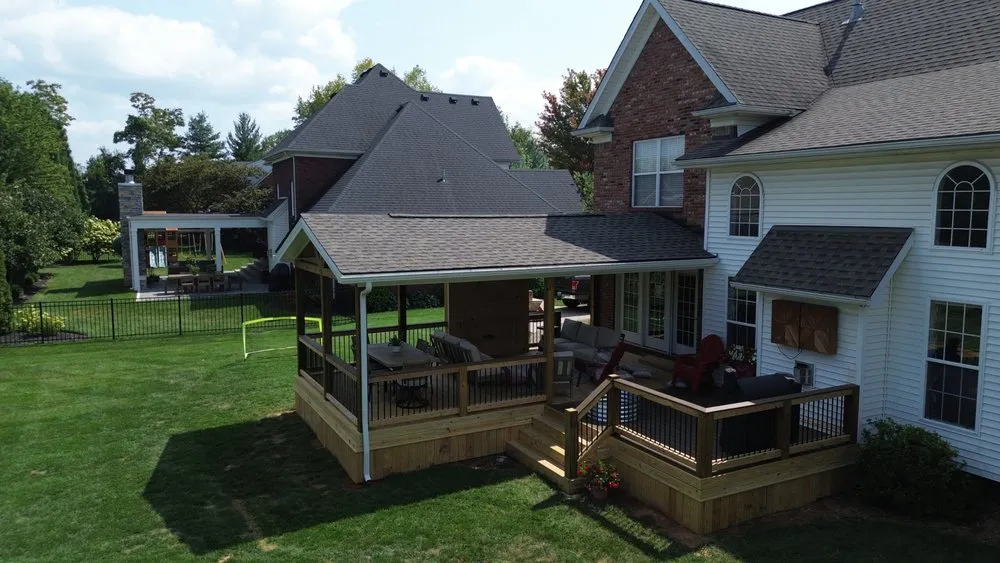 Slide of Southern Watterson Construction