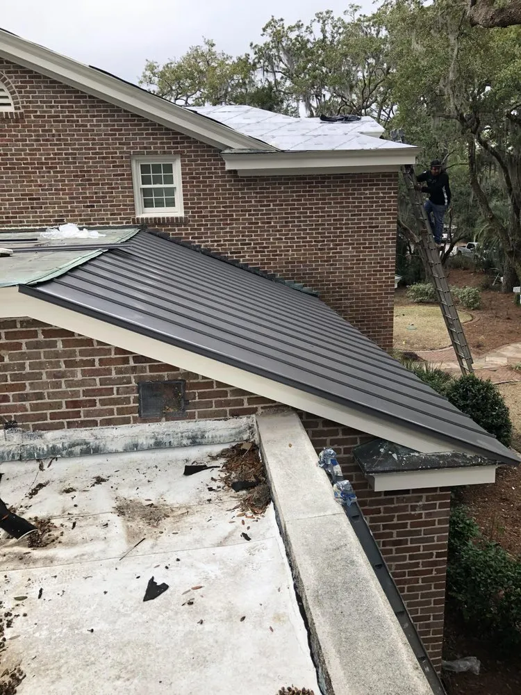 Slide of Southpaw Roofing Charleston