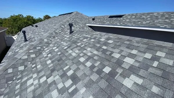 SouthShore Roofing & Exteriors Logo