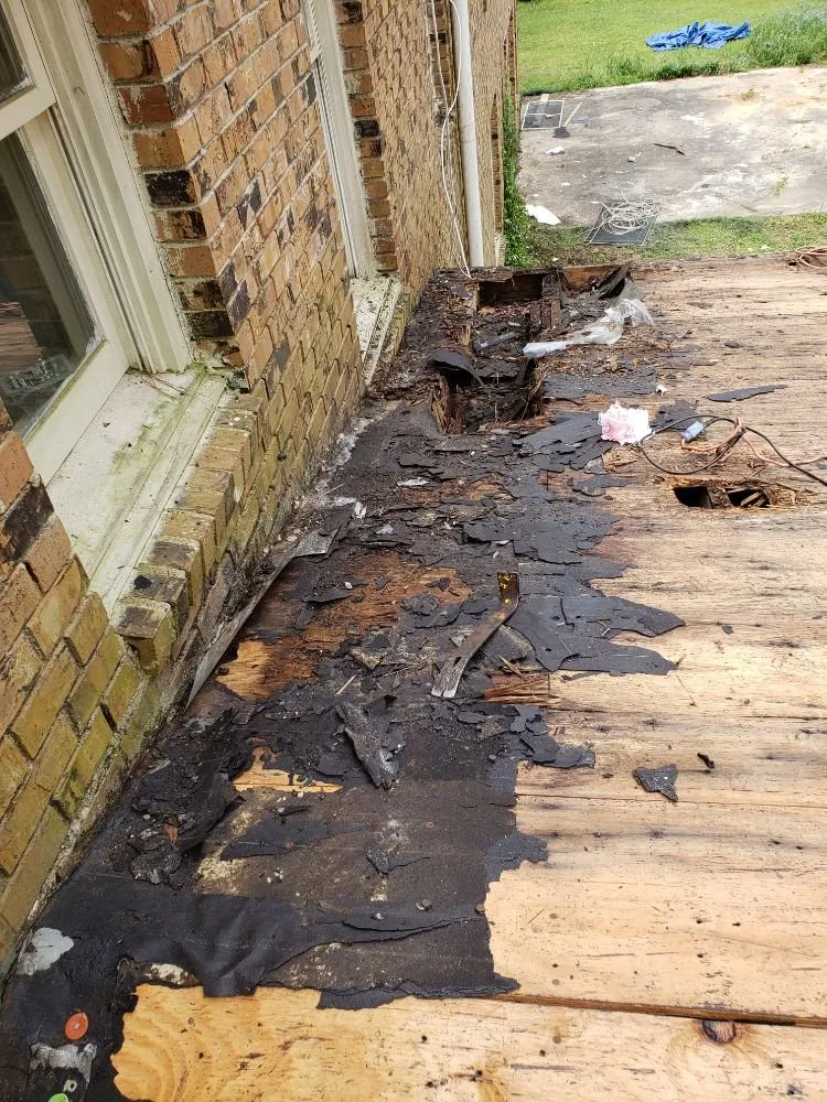 Trusted storm damage roof repair experts serving Liberty, MS - SouthWorks Roofing & Construction